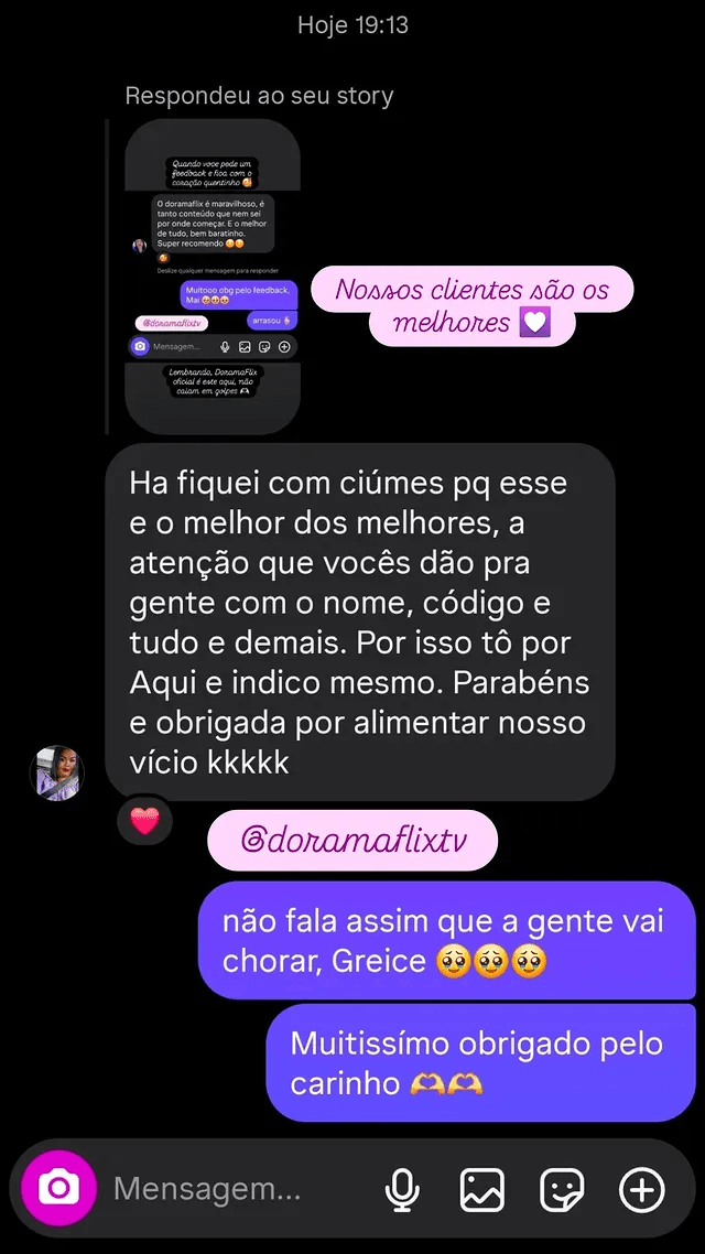 Greice elogiando o servico